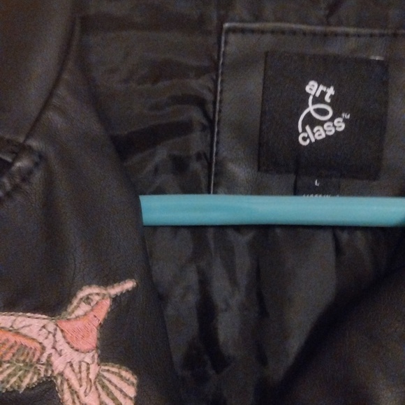 Ladies Faux Leather coat - Picture 2 of 3